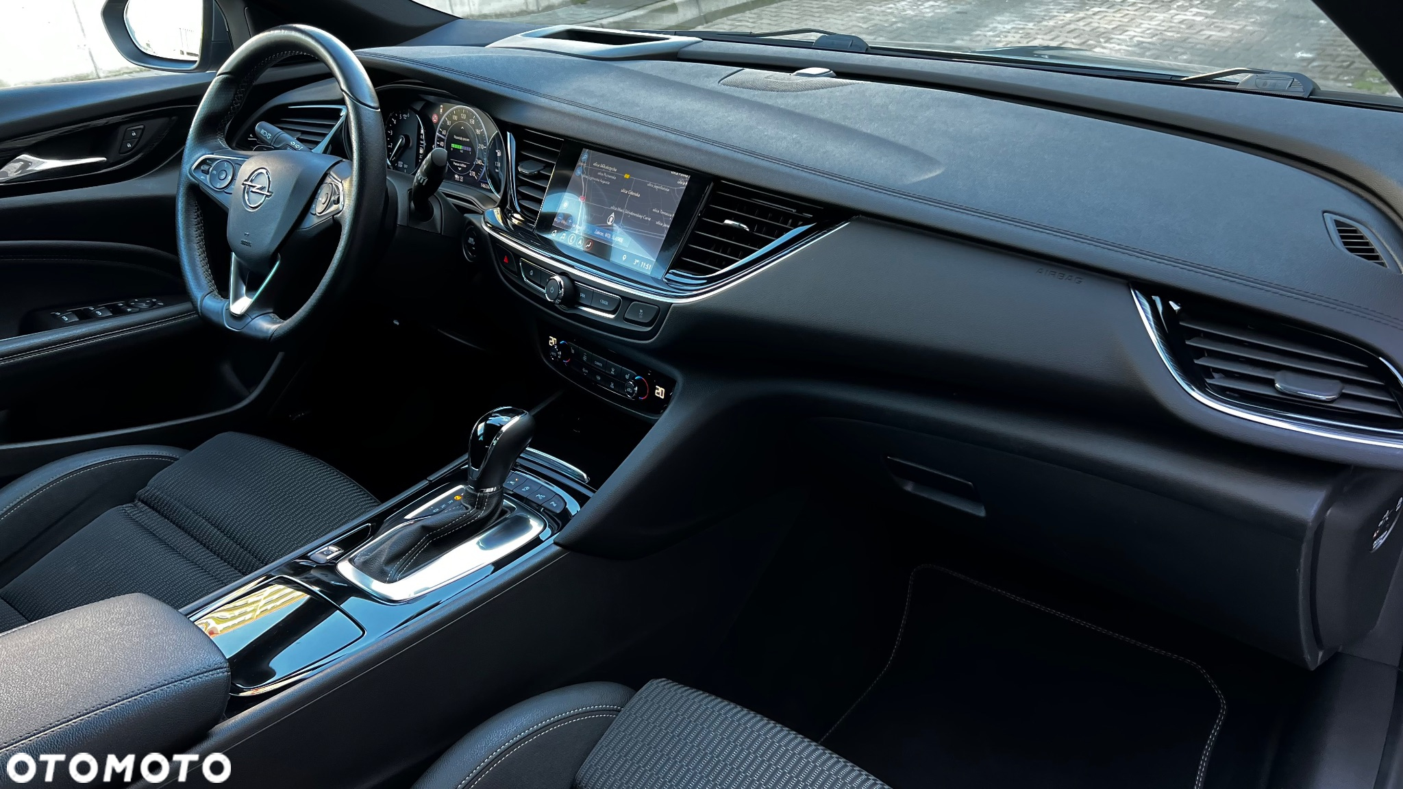 Opel Insignia - 33