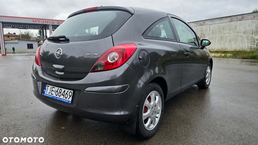 Opel Corsa 1.2 16V Essentia - 14