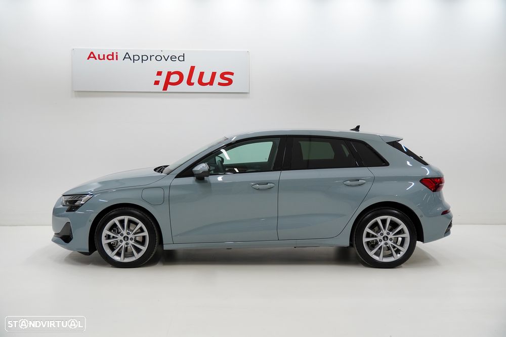 Audi A3 Sportback - 2