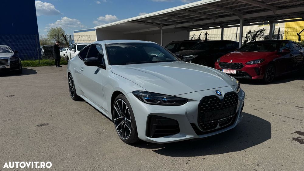 BMW M4 M440i xDrive - 1