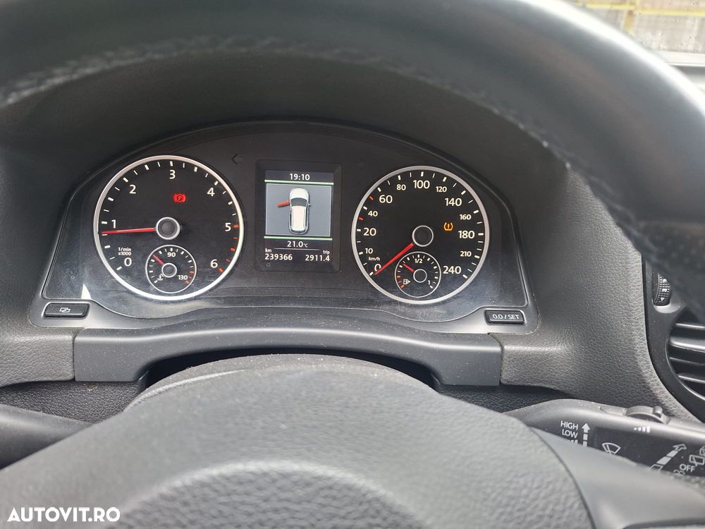 Volkswagen Tiguan - 9