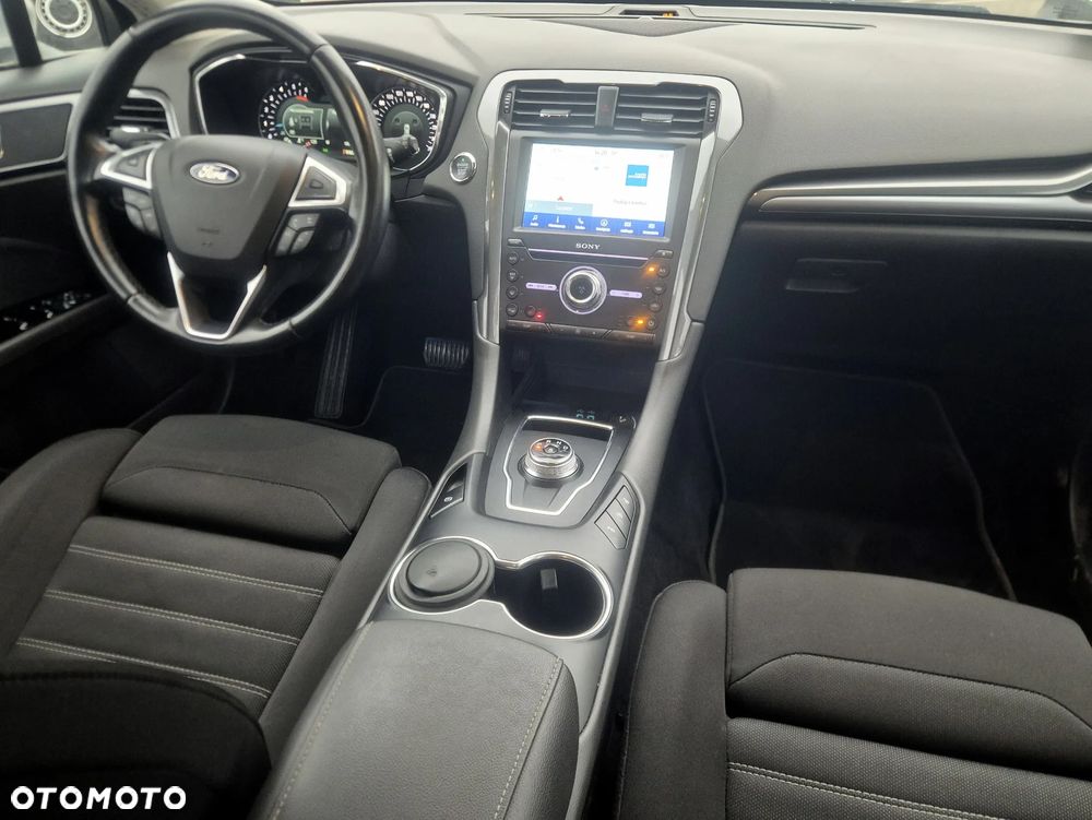 Ford Mondeo 2.0 TDCi Titanium PowerShift - 8