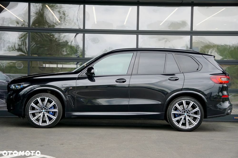 BMW X5 M M50i - 10