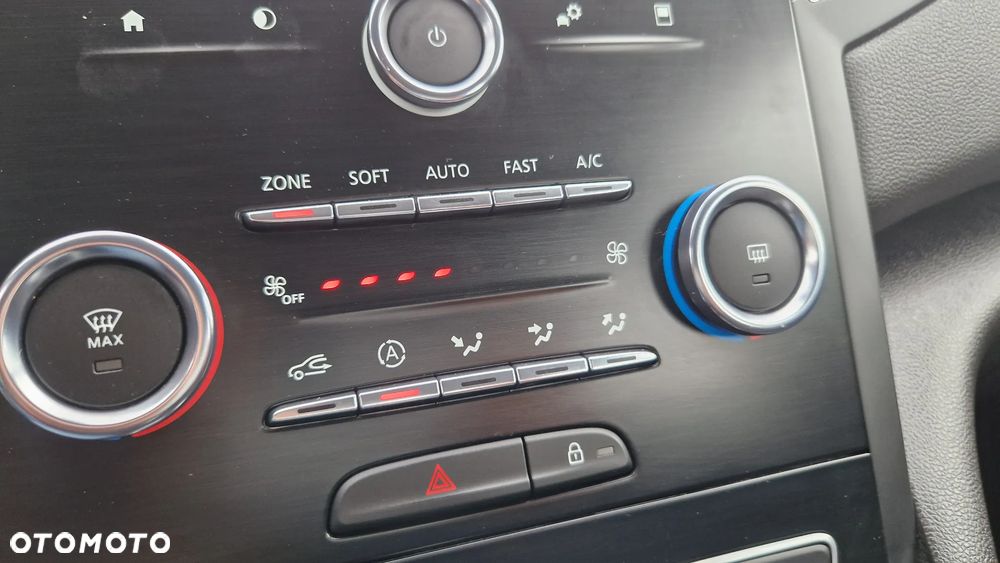 Renault Megane BLUE dCi 115 EDC LIMITED - 21