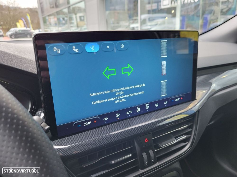 Ford Focus 1.0 EcoBoost MHEV ST-Line X - 13