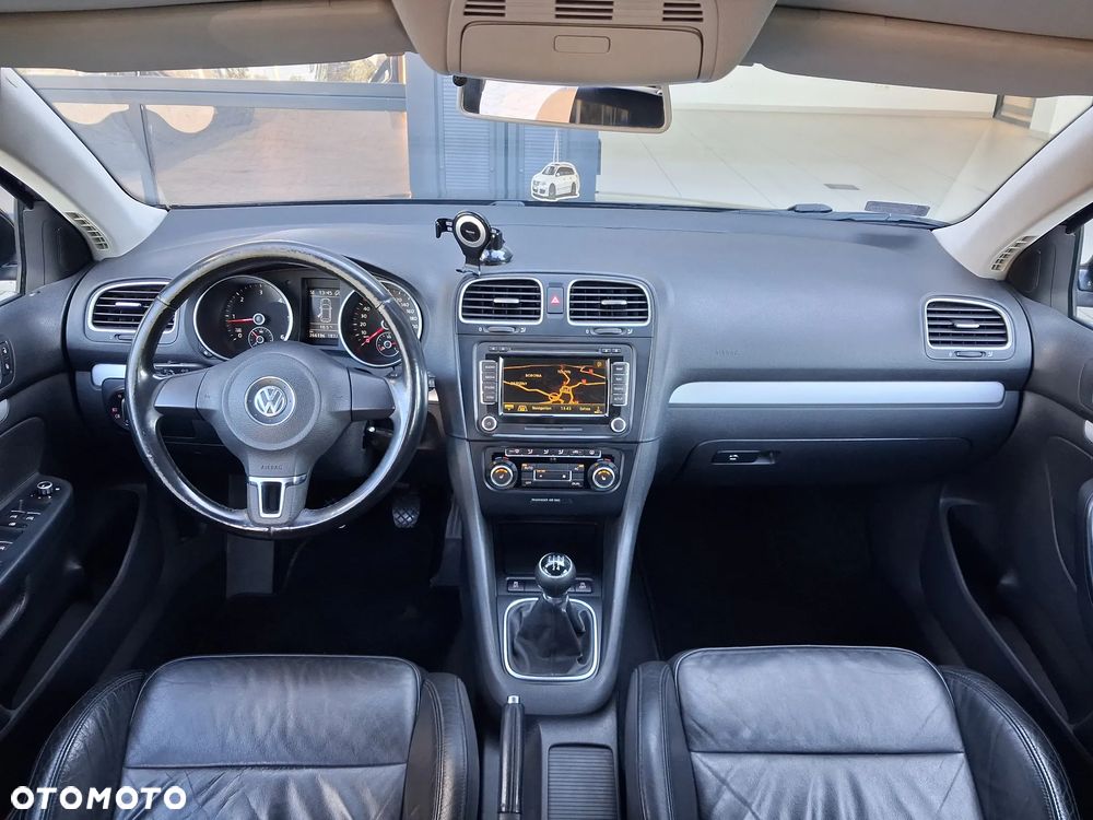 Volkswagen Golf - 11