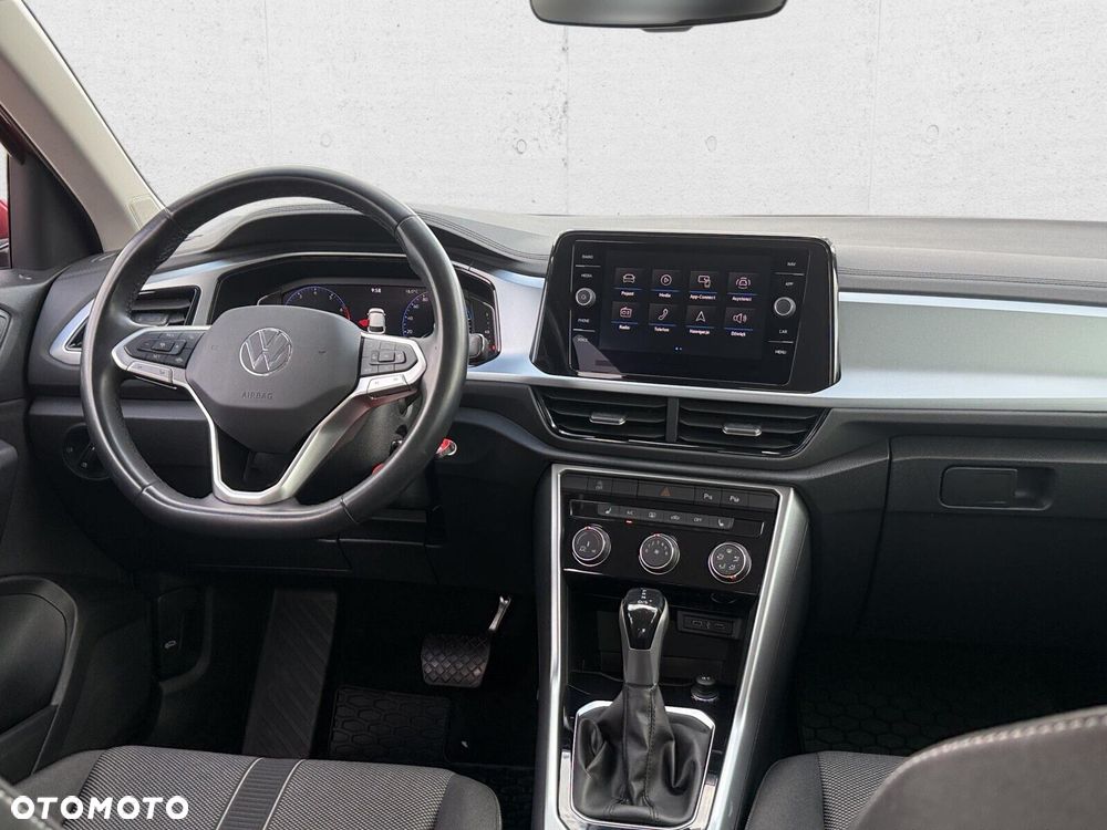 Volkswagen T-Roc - 18