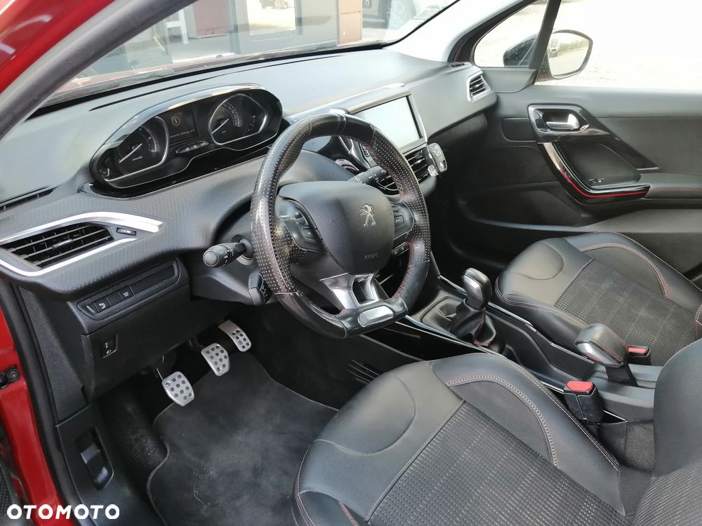 Peugeot 2008 1.5 BlueHDi GT Line S&S - 7