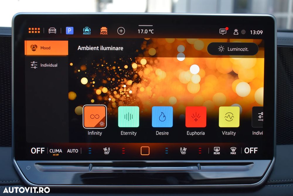Volkswagen Tiguan 1.5 eTSI DSG MHEV Life - 18