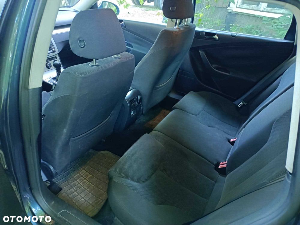 Volkswagen Passat - 7