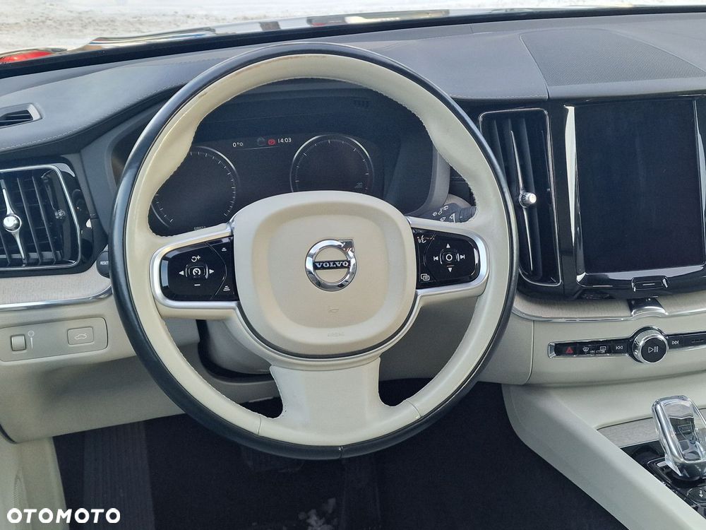 Volvo XC 60 - 11