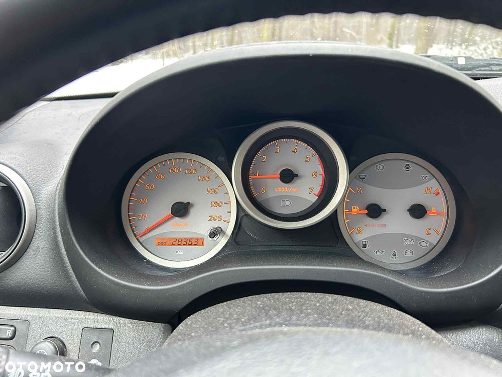 Toyota RAV4 D-4D 4x4 - 8