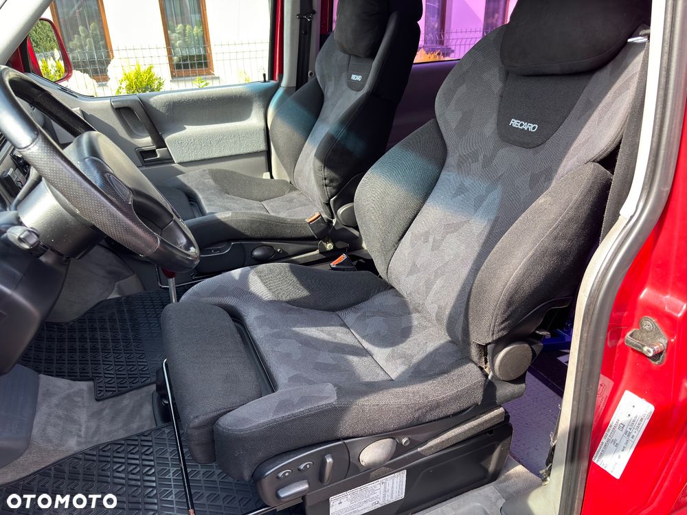 Volkswagen Multivan - 6