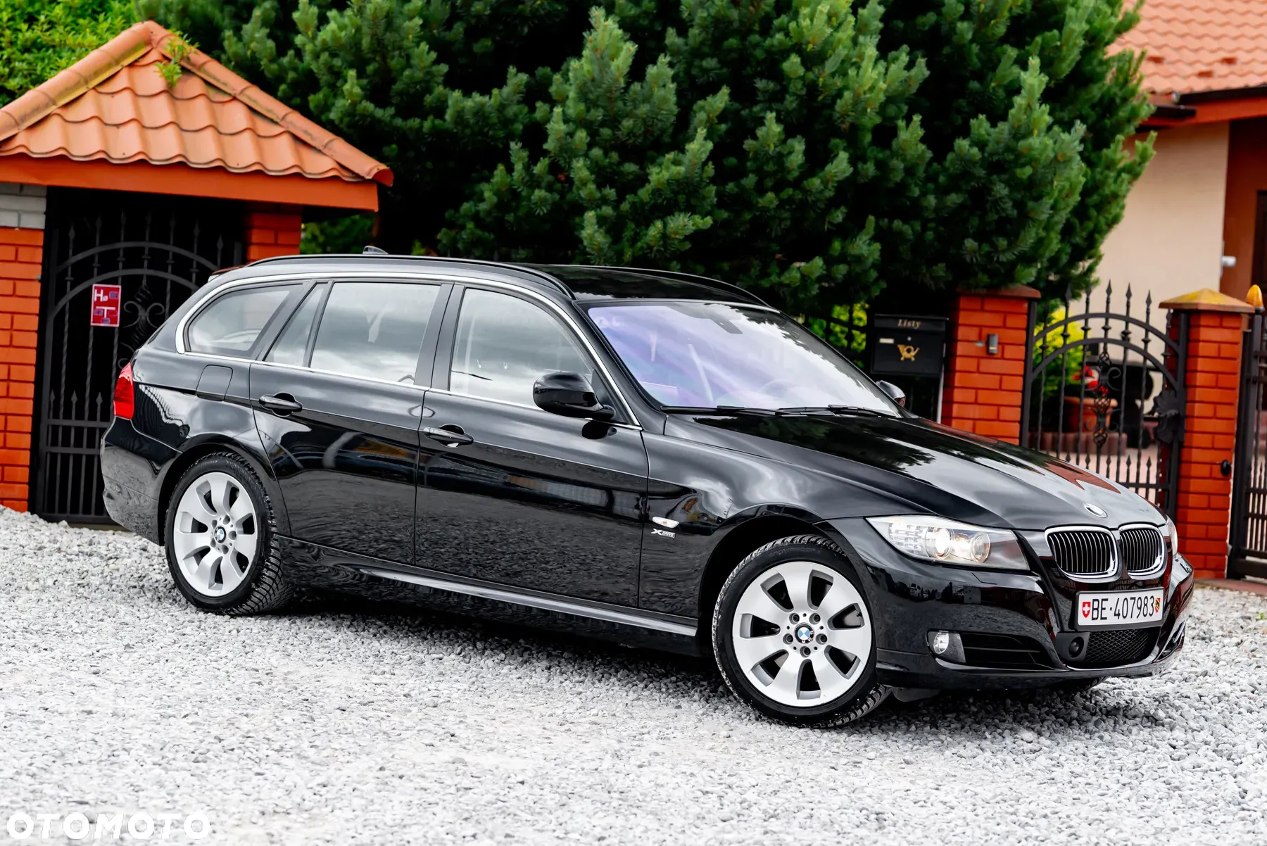 BMW Seria 3 325i xDrive Touring Edition Sport - 3
