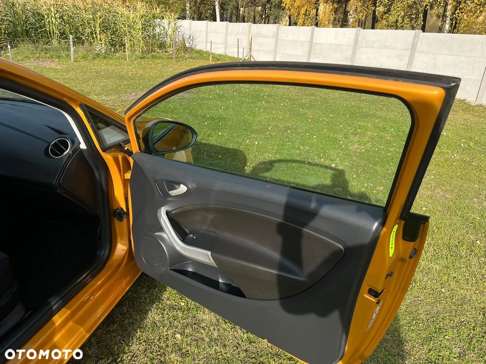 Seat Ibiza SC 1.4 16V Style - 11