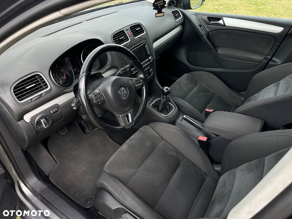 Volkswagen Golf 1.6 TDI DPF Highline - 7