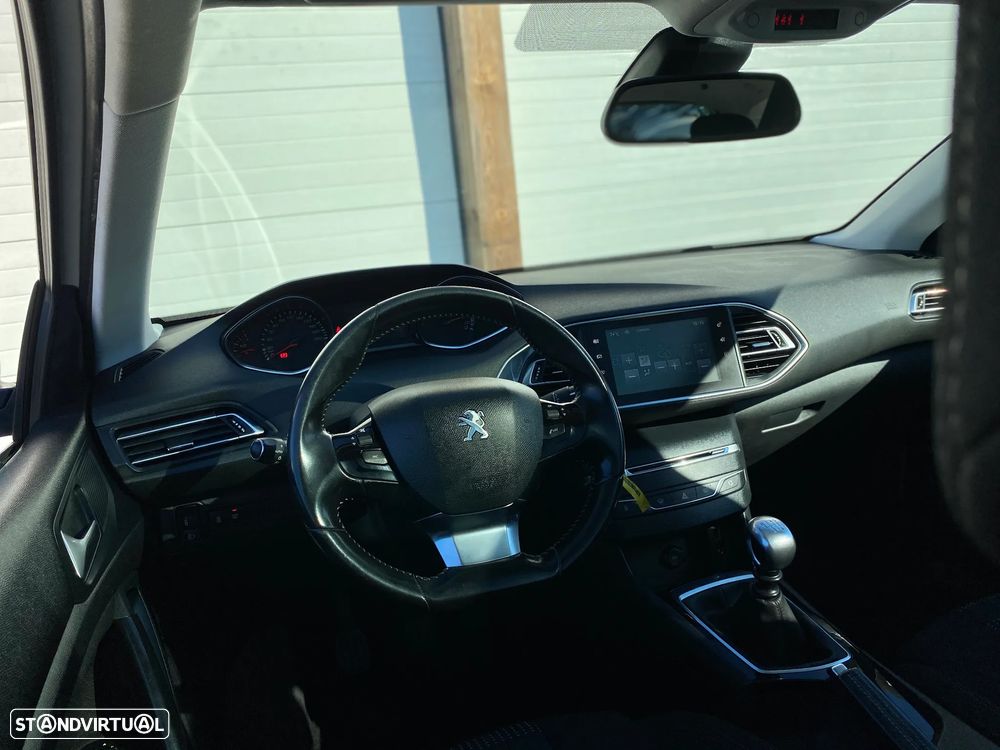 Peugeot 308 SW BlueHDi 120 Stop & Start Style - 17