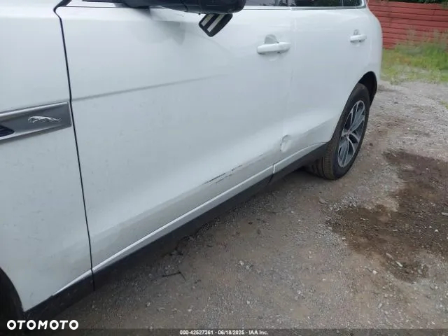 Jaguar F-Pace P250 AWD - 9