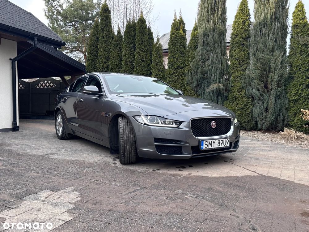 Jaguar XE 2.0 D Portfolio - 2