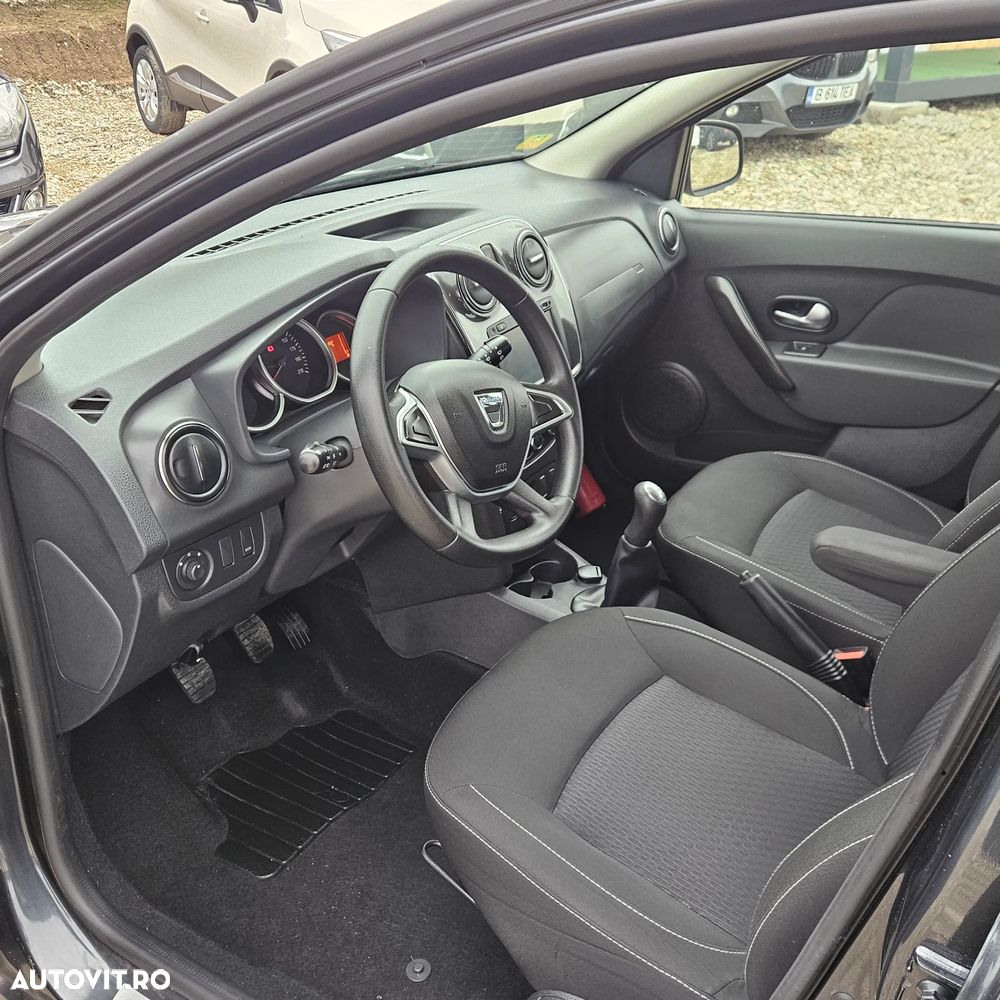 Dacia Logan TCe 90 Laureate - 5