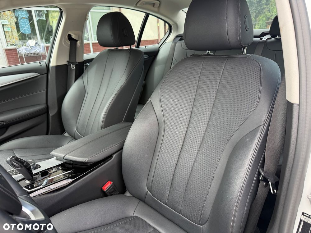 BMW Seria 5 518d mHEV Business Edition - 19