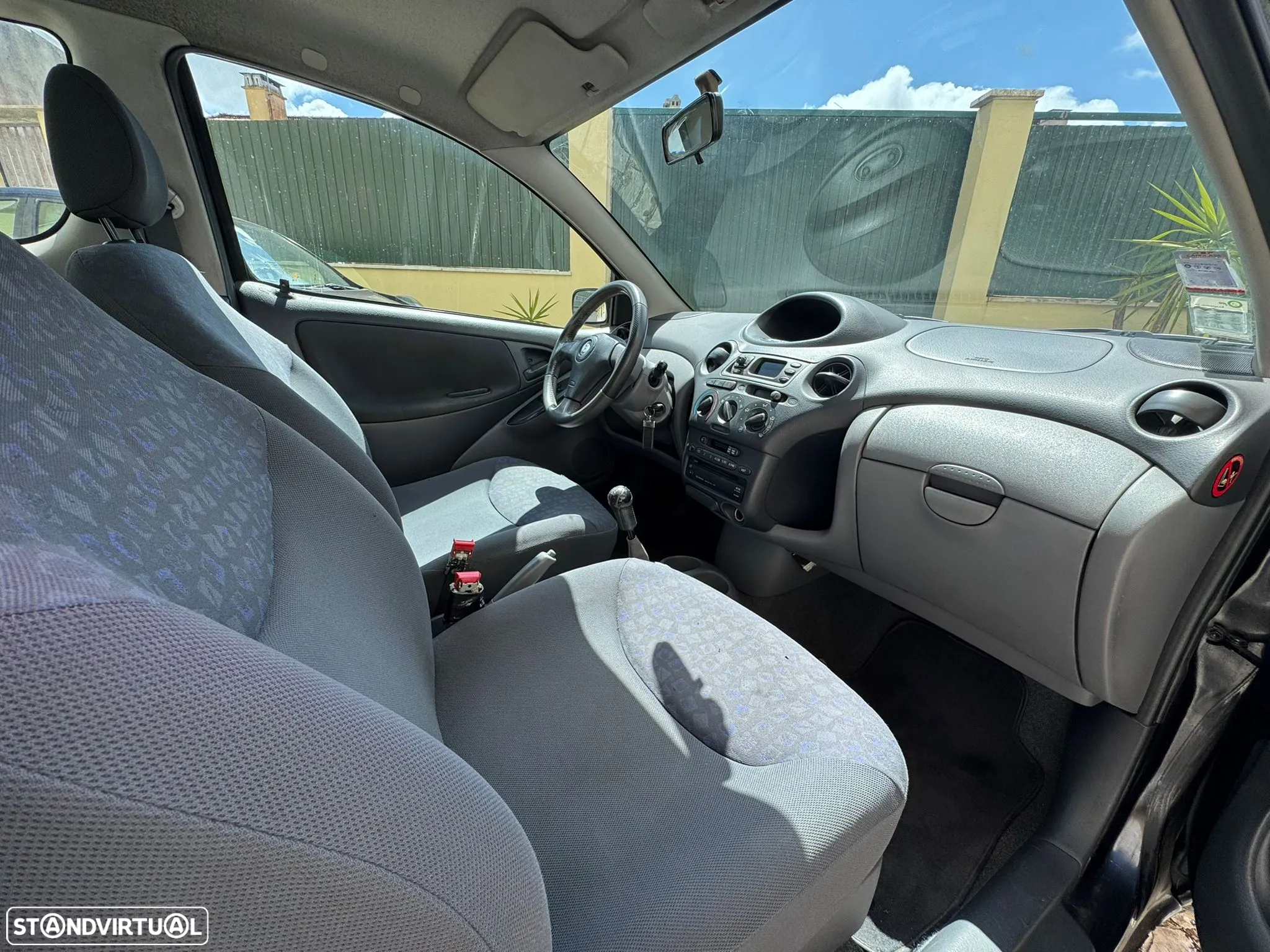 Toyota Yaris 1.0 Luna ABS+CD+AC - 7