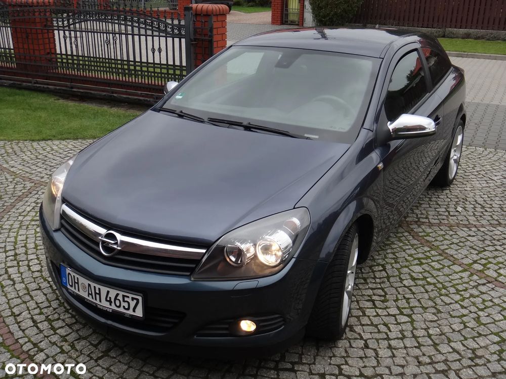 Opel Astra III GTC 1.8 Sport - 14
