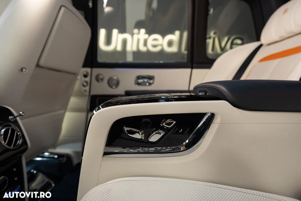 Rolls-Royce Cullinan Standard - 34