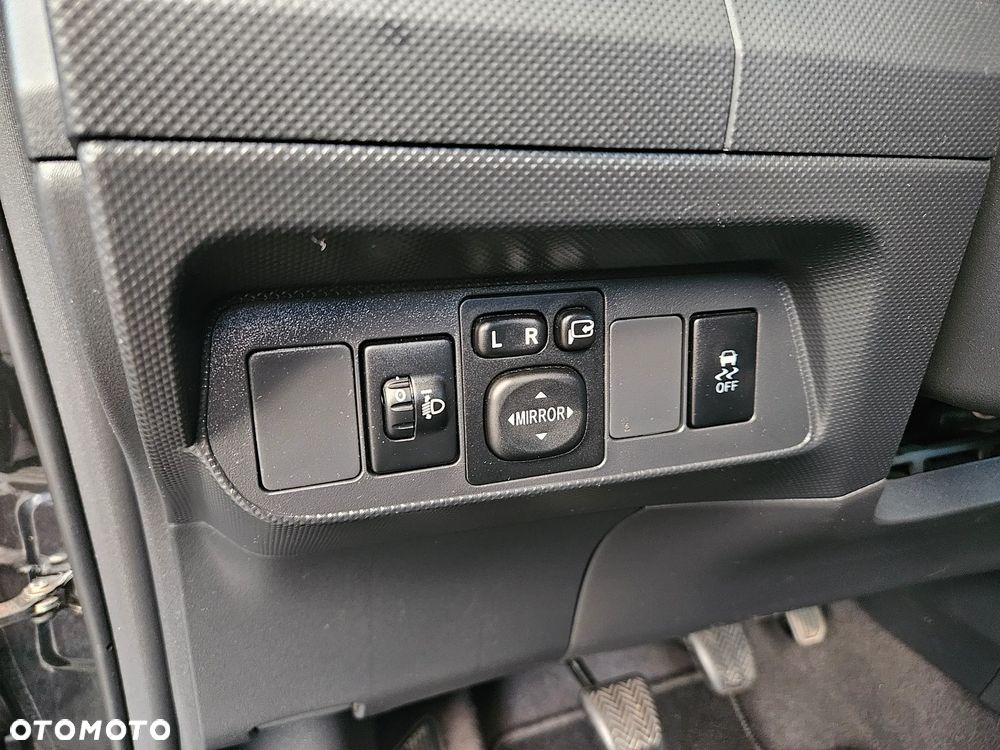 Toyota Auris 2.0 D-4D - 24