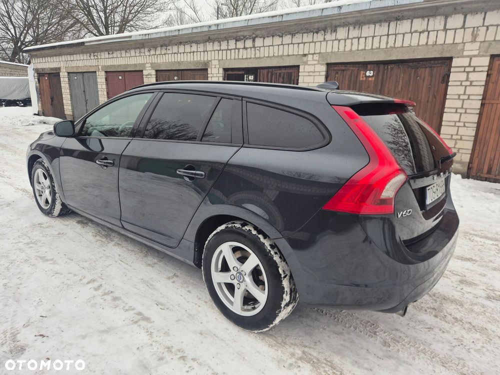 Volvo V60 D2 Geartronic Summum - 5