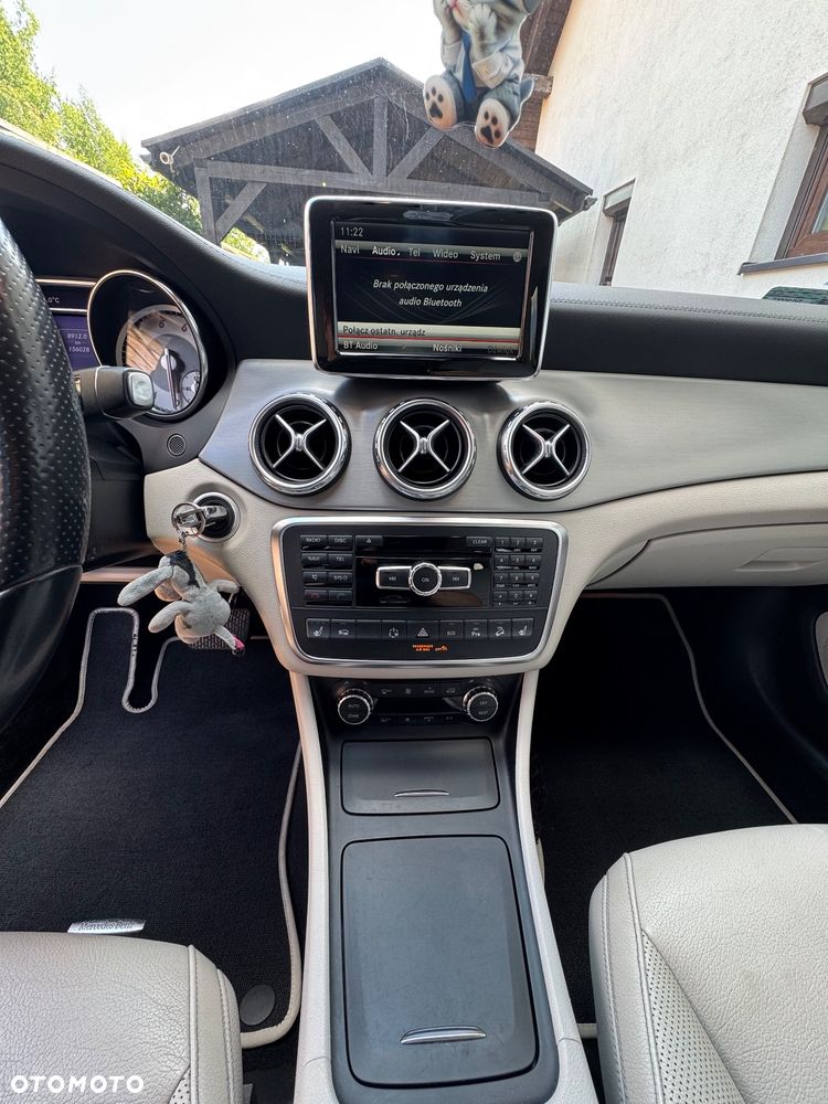 Mercedes-Benz GLA 250 4-Matic - 18