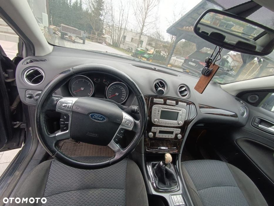 Ford Mondeo 2.0 TDCi Ghia - 5