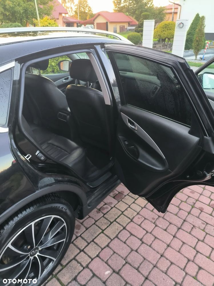 Infiniti QX50 3.0d - 25