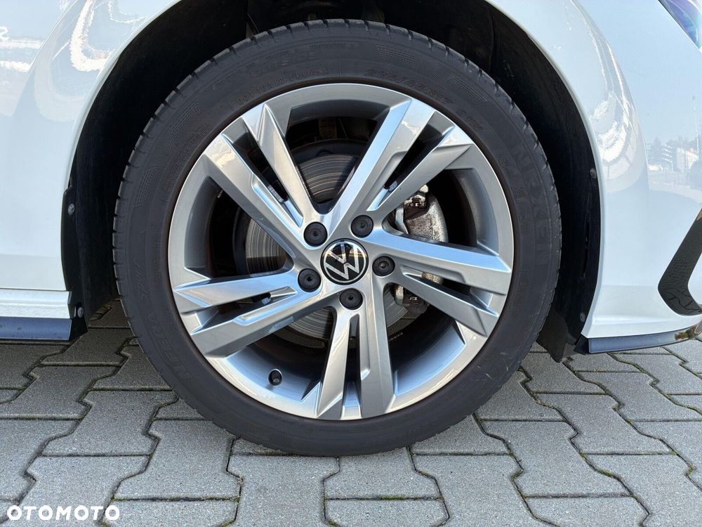 Volkswagen Golf 2024