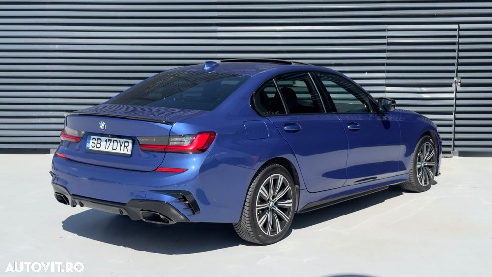BMW Seria 3 330i xDrive AT - 3