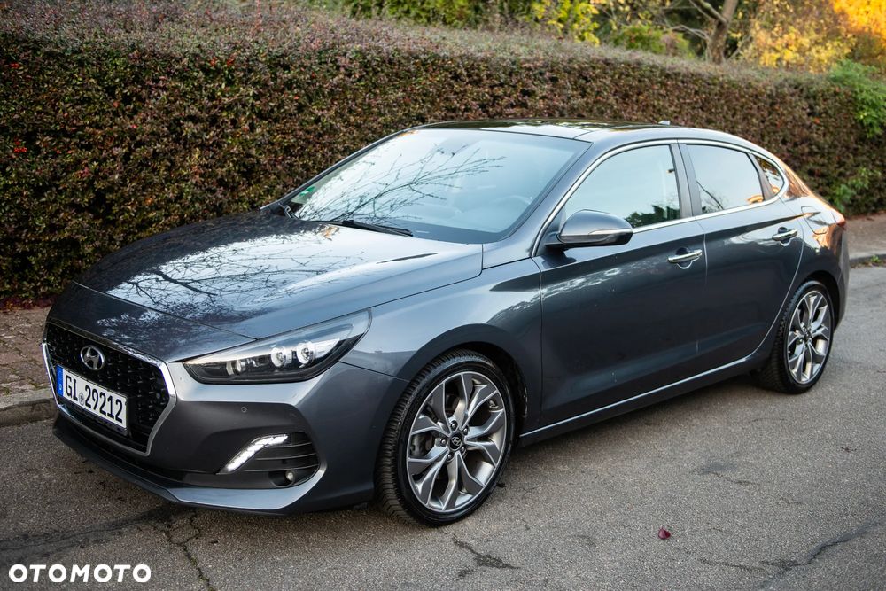 Hyundai i30 1.4 T-GDI DCT Fastback Premium - 10