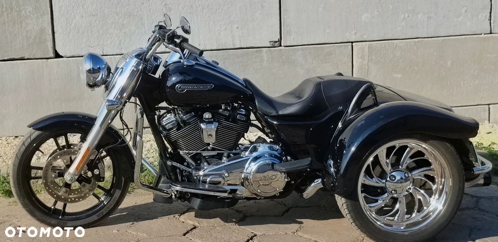 Harley-Davidson Trike Freewheeler - 12
