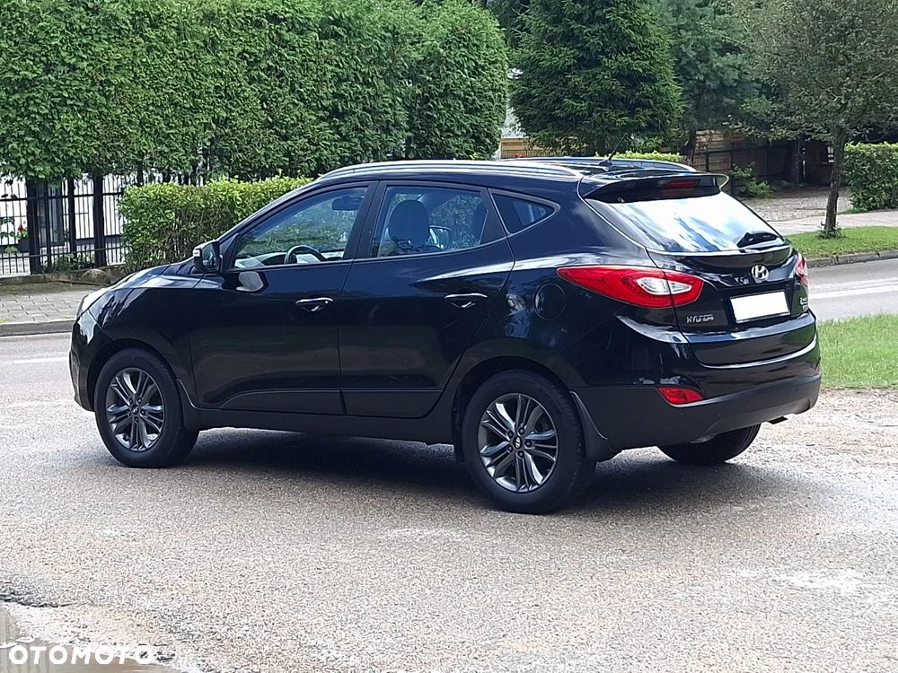 Hyundai ix35 1.7 CRDi 2WD blue Finale Gold - 2