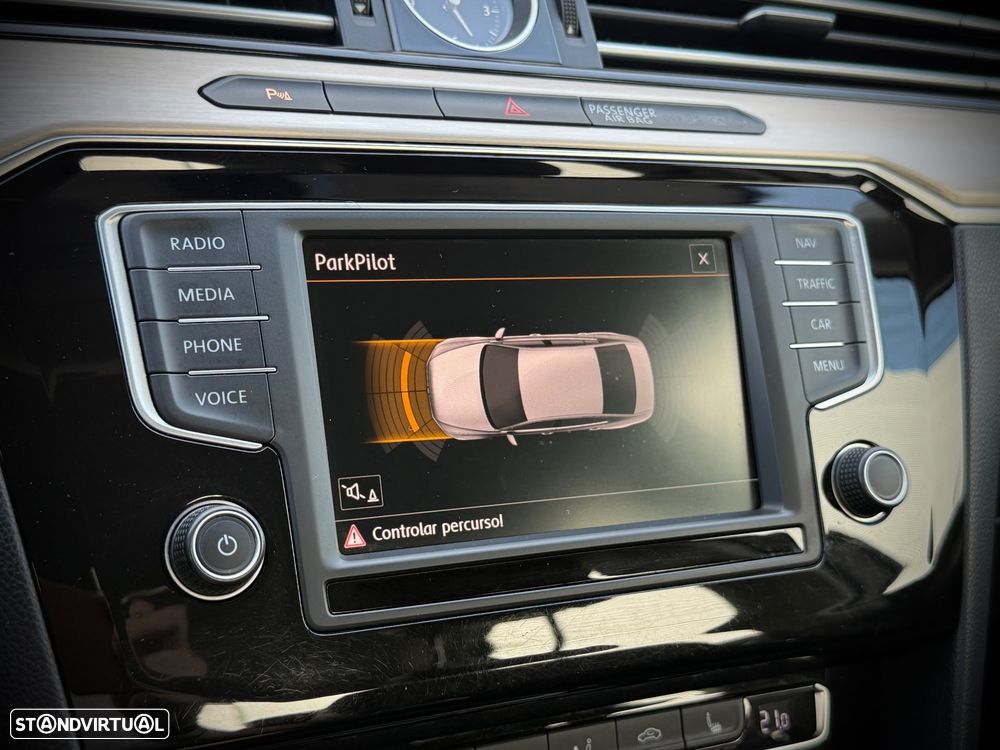 VW Passat 2.0 TDI Highline - 19