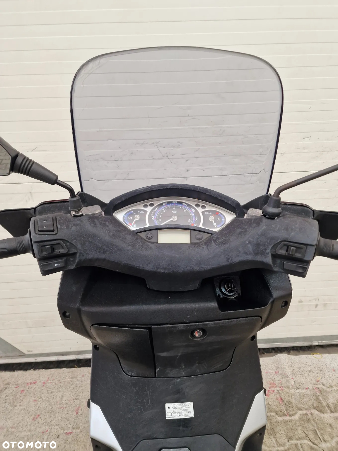 Yamaha X-max - 29