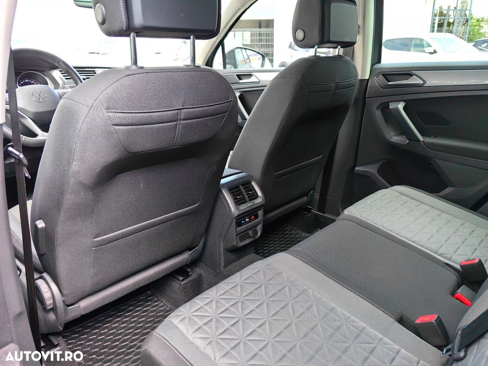 Volkswagen Tiguan - 16