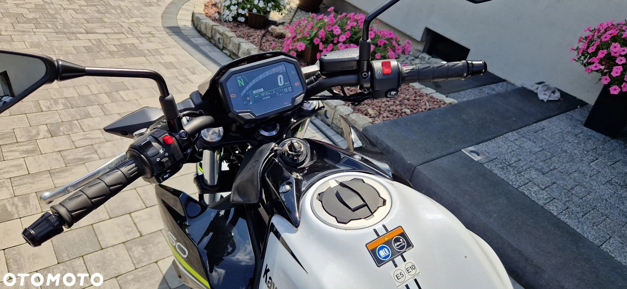 Kawasaki Z 650 - 12