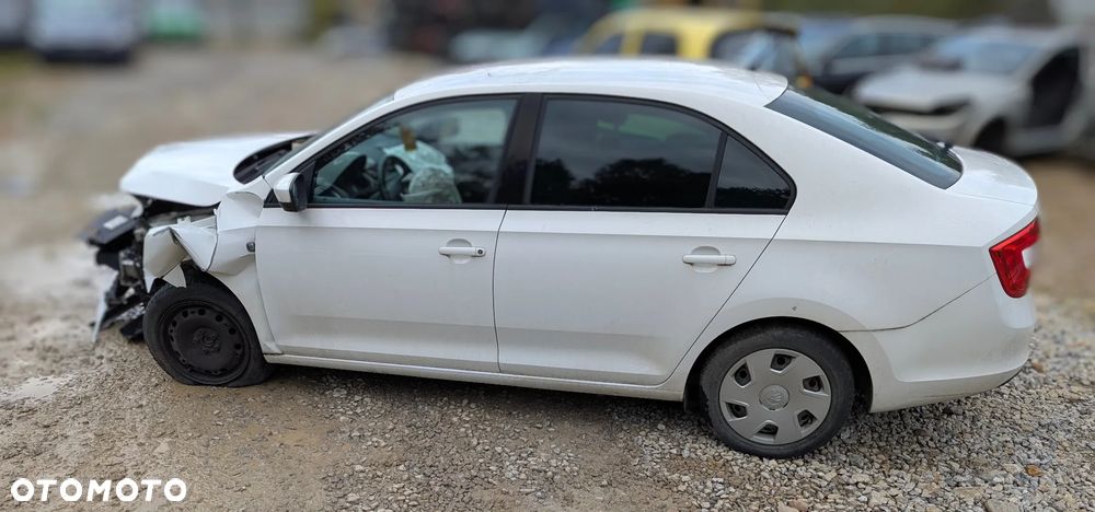 Škoda Rapid 1.2 MPI 75 KM CGPC-AUTO NA CZĘŚCI LF9E - 2
