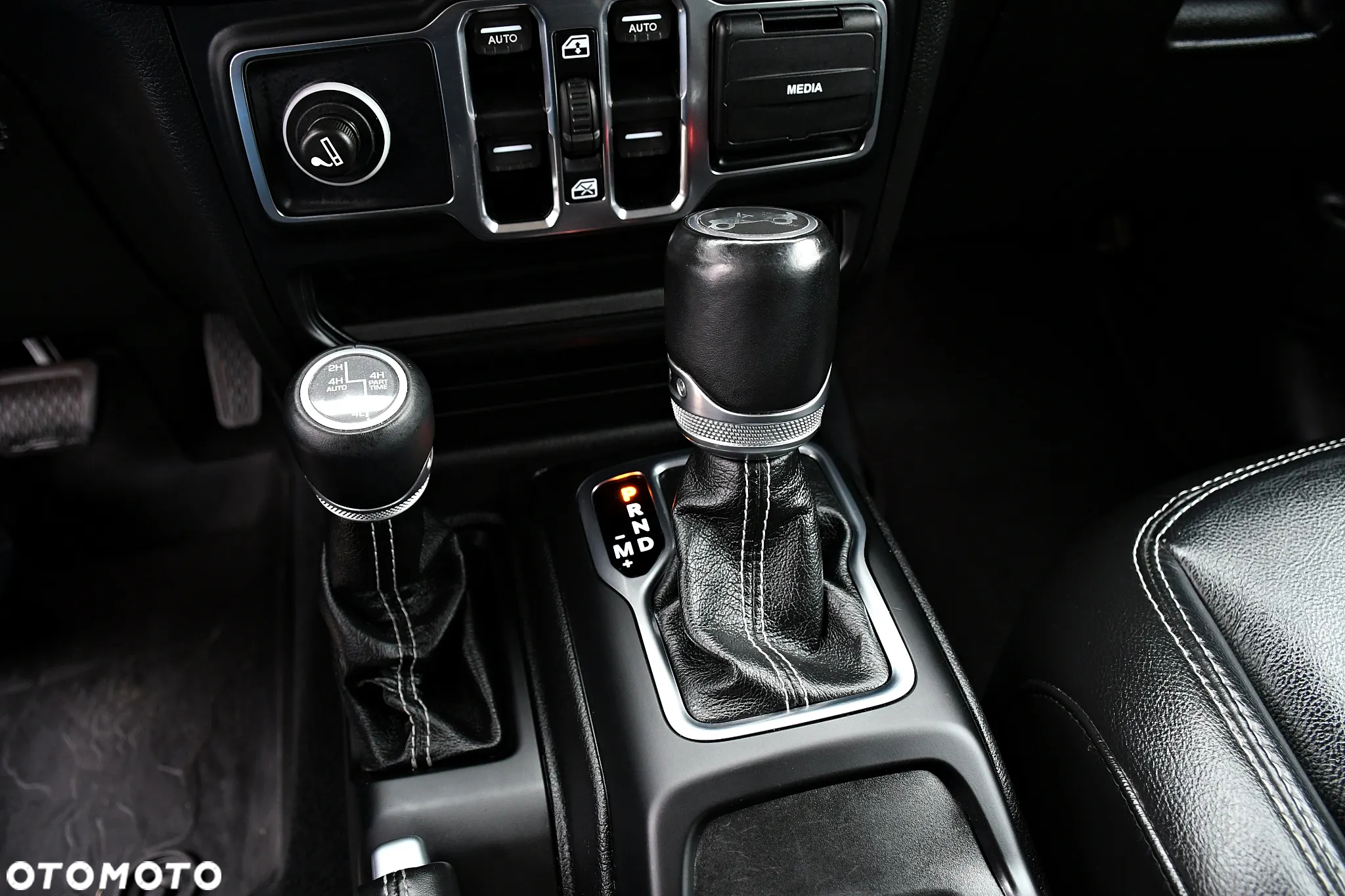 Jeep Wrangler Unlimited GME 2.0 Turbo Sahara - 31