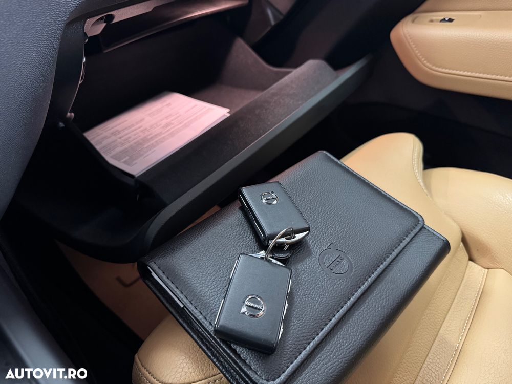 Volvo XC 60 B4 D AWD Geartronic Inscription - 32