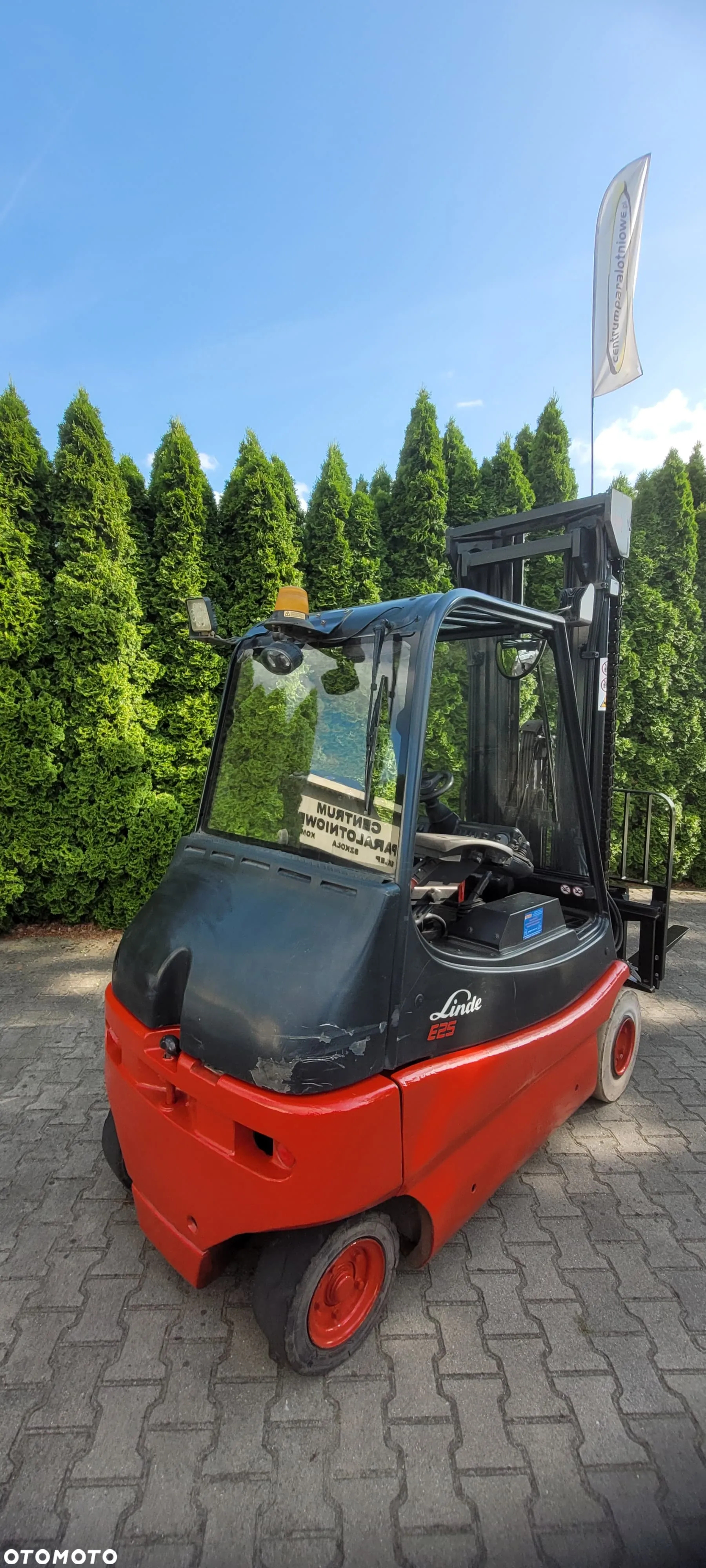 Linde E25-02 - 11