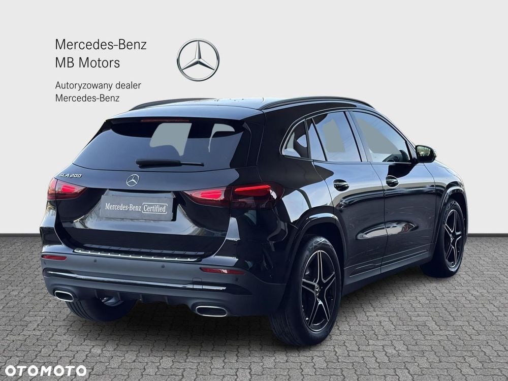 Mercedes-Benz GLA - 5