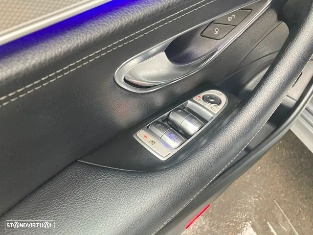 Mercedes-Benz E 220 d AMG Line - 32