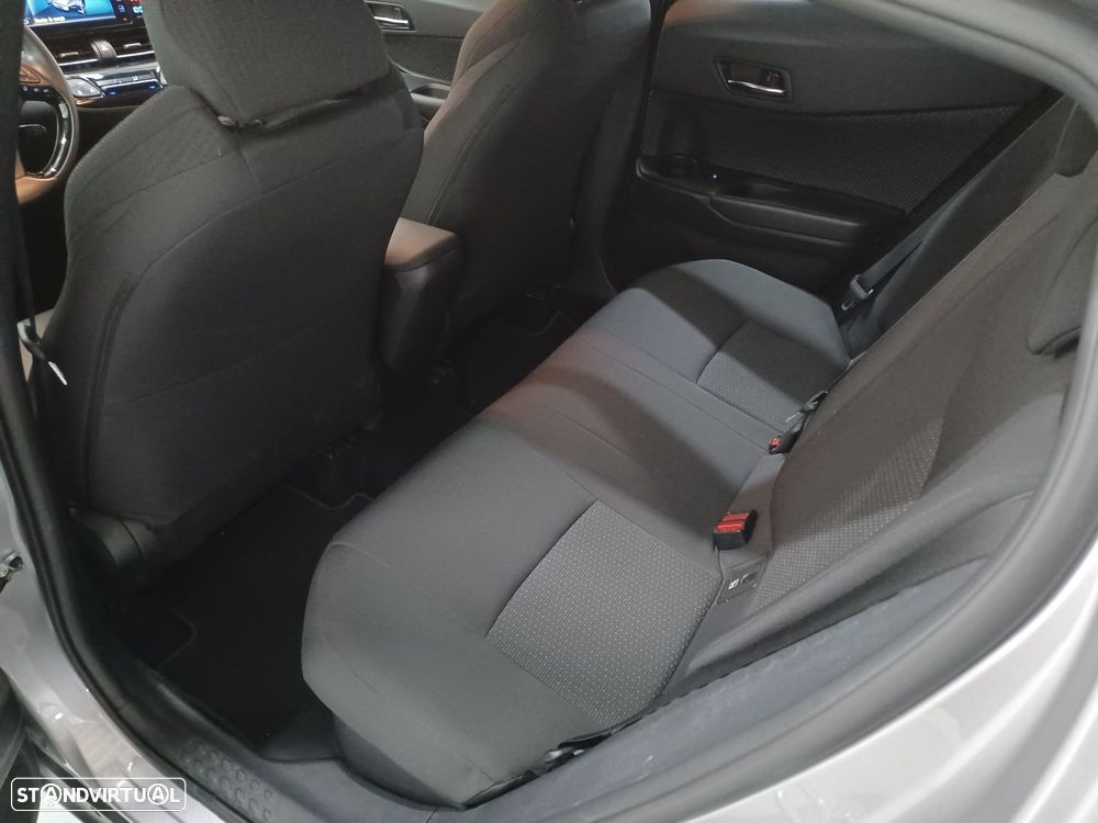 Toyota C-HR - 18