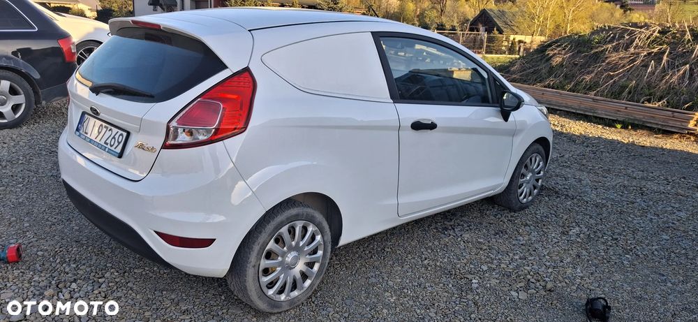 Ford Fiesta - 6